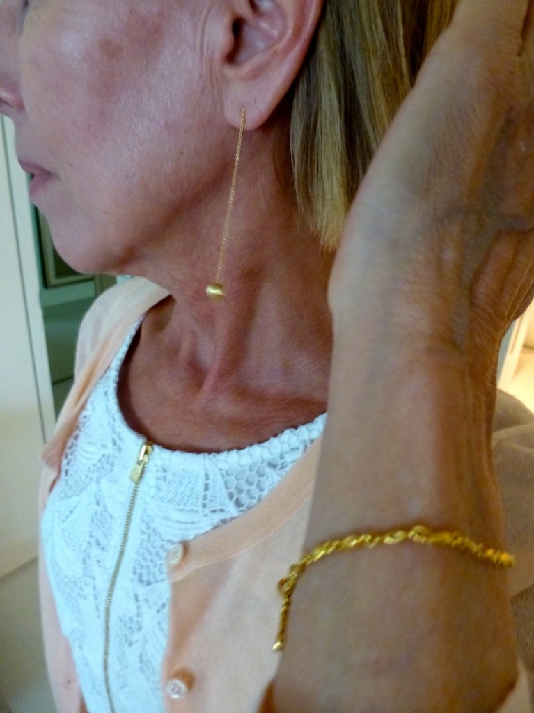 gold balls, gold bracelet