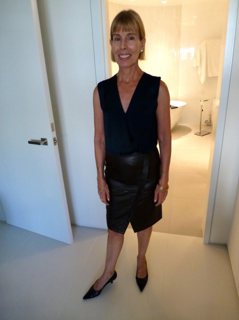 brown leather skirt, vince navy