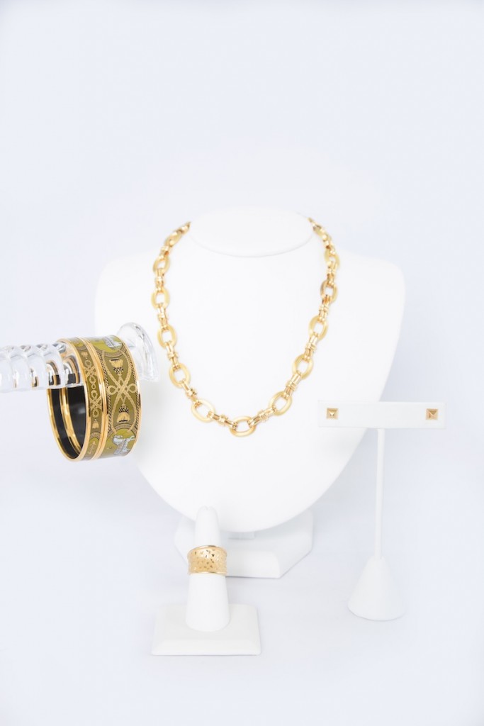 gold link chain necklace, green hermes bangles, pyramid studs
