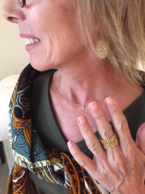 miriam jewels gold weave drop earrings, miriam jewels gold weave ring, gold thin chain necklace 