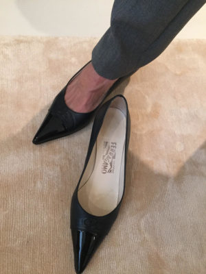 salvatore ferragamo black pointy toe heels