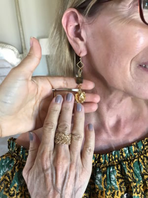 gold woven ring, gold stone drop earrings