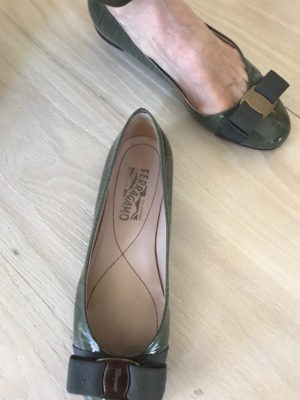 salvatore ferragamo green bow flats