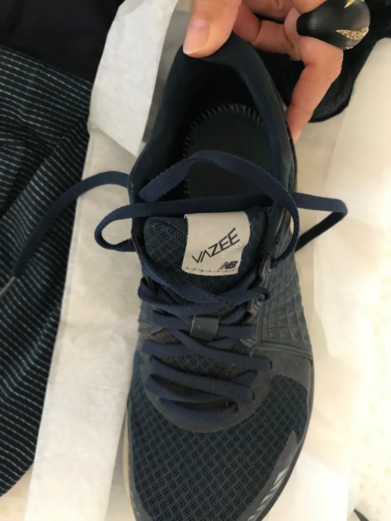 new balance navy blue sneakers