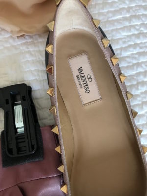 valentino navy blue pointy toe flats