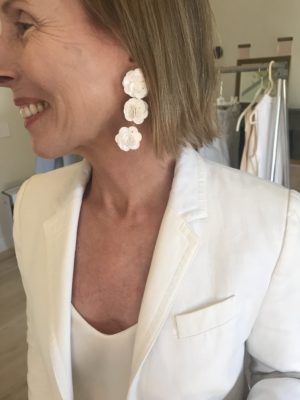 white flower drop earrings