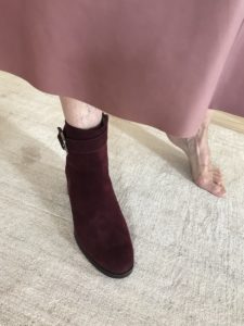 dark red boots, burgundy boots